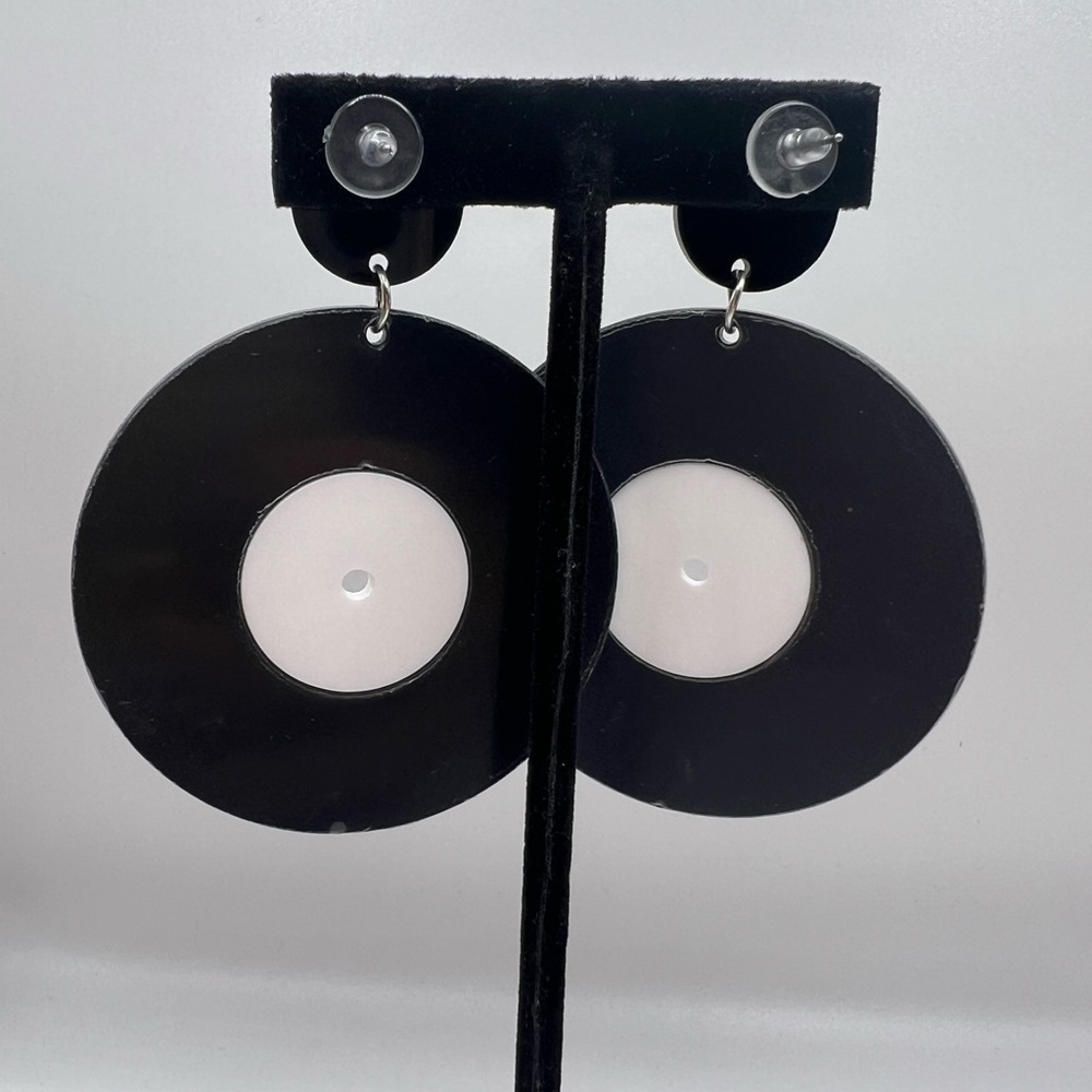 Cute earrings Music Records - Picture 3 of 3